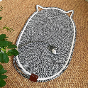 oval sleeping pad for cats and dogs